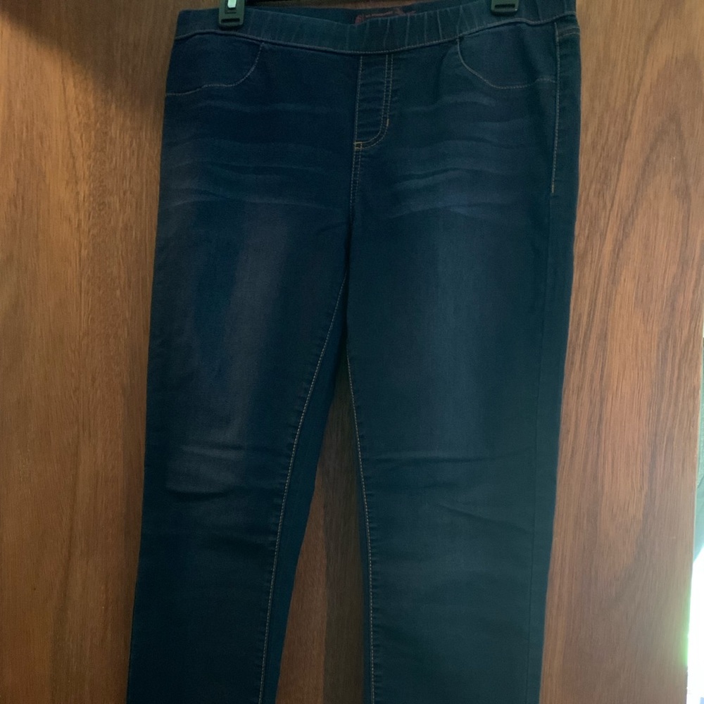 No Boundaries size 11-13 dark blue jeggings